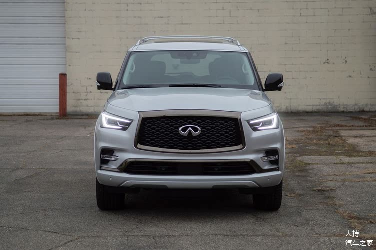 2021英菲尼迪qx80,qx60英菲尼迪2021 2021款英菲尼迪qx80:锃光瓦亮的额头不再那么闪耀夺目